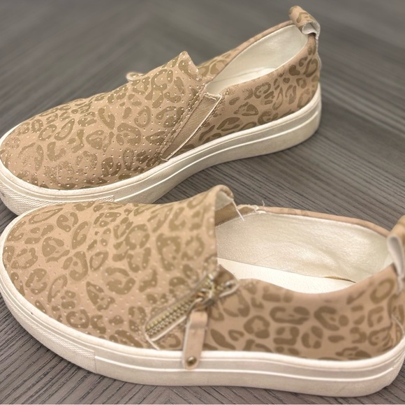 MIA kids Leopard Print Girls Sneakers - Picture 1 of 4